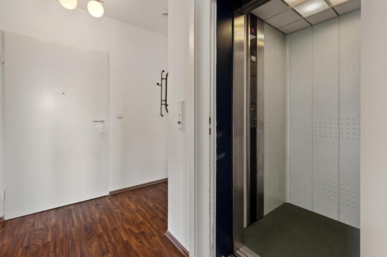 Apartament BRIGHT: The PENTHOUSE - Jacuzzi - BBQ - Parkplatz/Parking Augsburg Zewnętrze zdjęcie