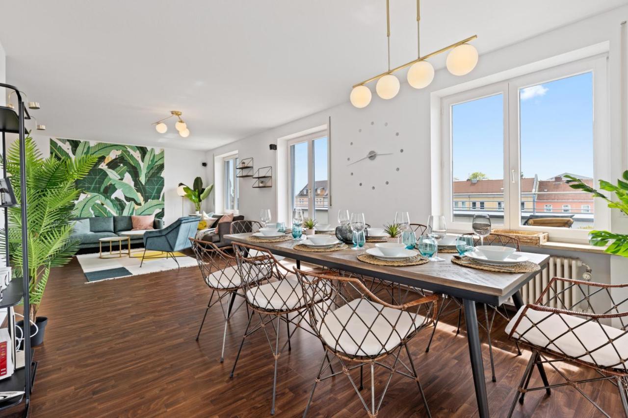 Apartament BRIGHT: The PENTHOUSE - Jacuzzi - BBQ - Parkplatz/Parking Augsburg Zewnętrze zdjęcie