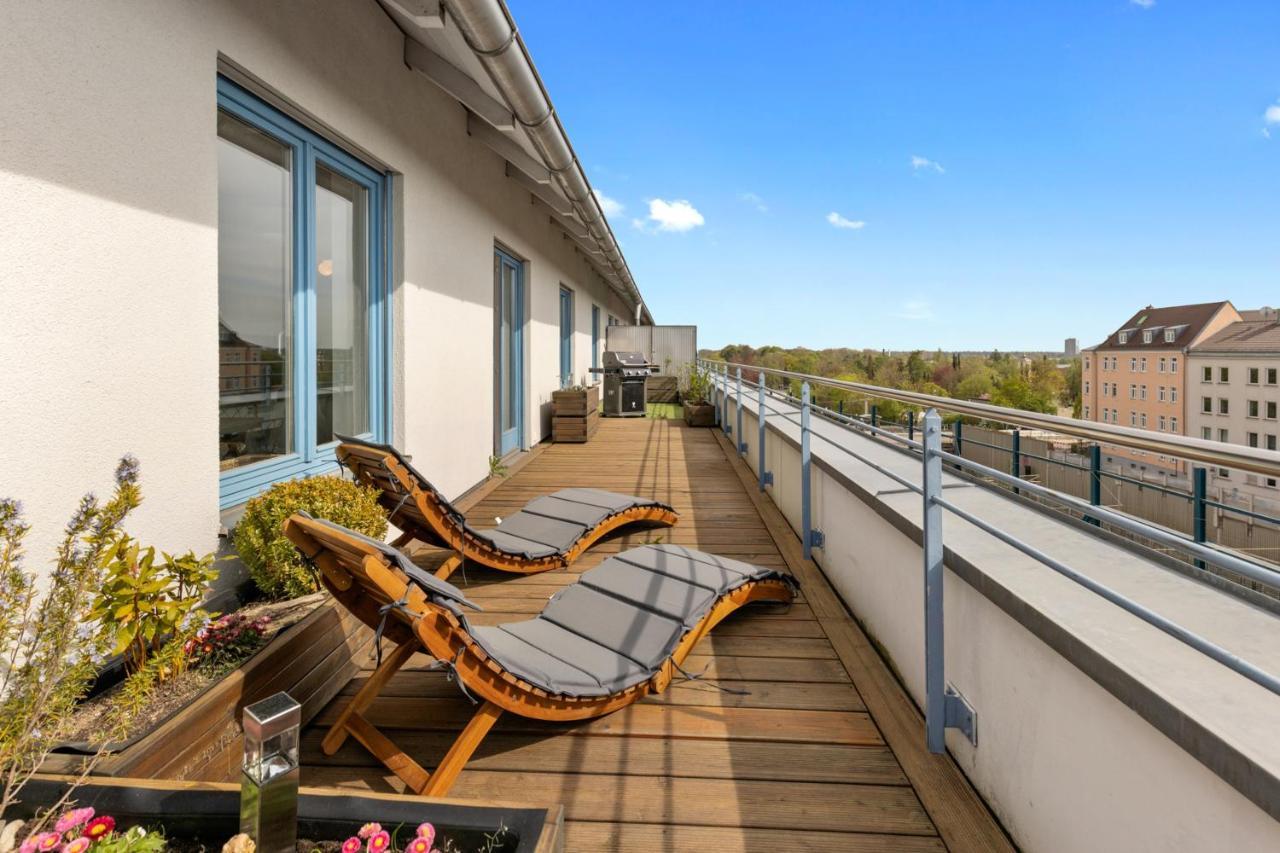 Apartament BRIGHT: The PENTHOUSE - Jacuzzi - BBQ - Parkplatz/Parking Augsburg Zewnętrze zdjęcie